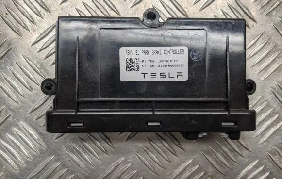 Tesla Model X Hand brake control module 100761800J 2118FR0000890