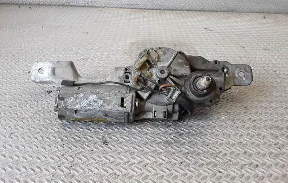 Volkswagen Golf III Rear window wiper motor 1H6955717