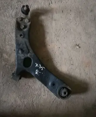 Hyundai ix35 Front lower control arm/wishbone