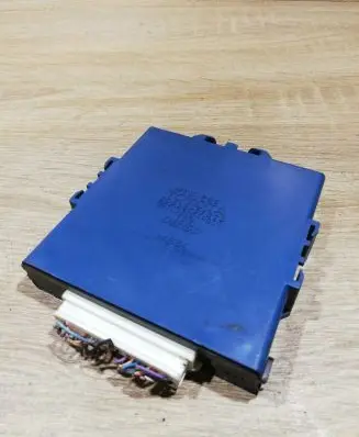 Toyota Corolla Verso AR10 Combustion control unit/module 896180f020 mb1238009021