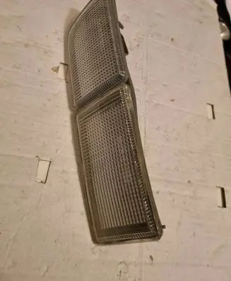 Volkswagen Golf III Front bumper turn signal 