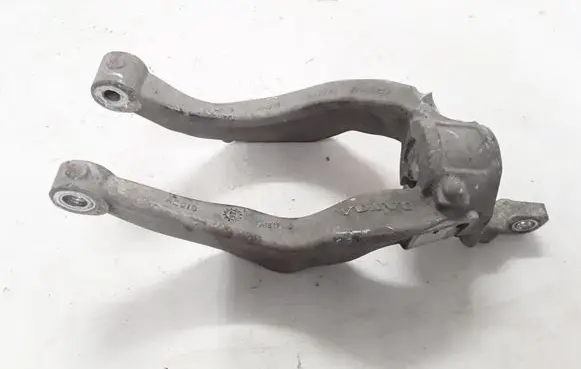 Volvo XC90 Lower shock absorber bracket 31360635