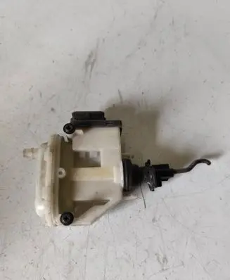 Volkswagen PASSAT B4 Central locking motor 3A0862153B