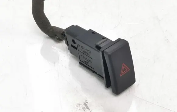 Toyota Avensis T250 Hazard light switch 157963 TR9503