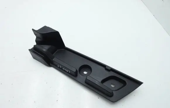 Seat Leon (5F) Parcel shelf load cover mount bracket 5F9858859