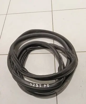 Ford Transit Front door rubber seal BK31V20708 E05524D