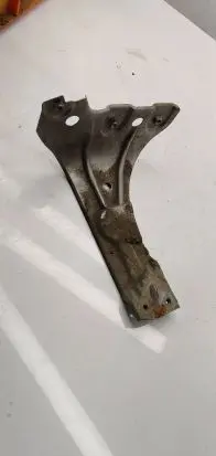 Volkswagen PASSAT CC Fender mounting bracket 3c8821142