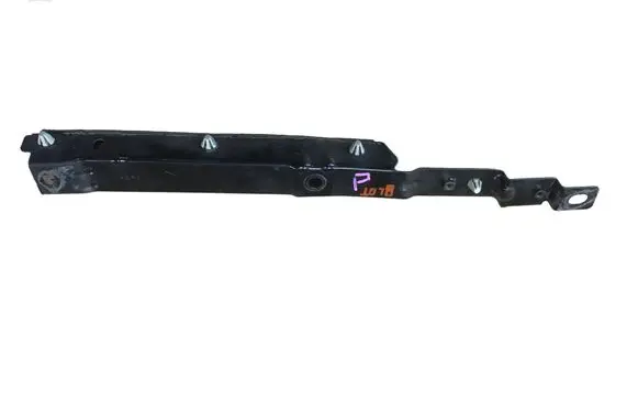 Renault Talisman Fender mounting bracket 631423675R