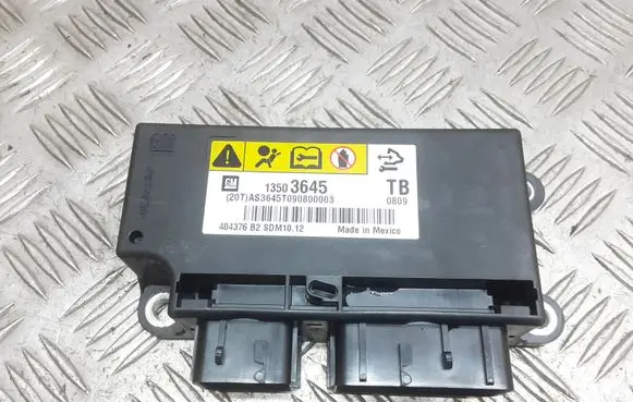 Opel Insignia A Airbag control unit/module 13503645