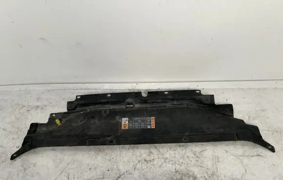 Ford Mondeo MK V Radiator trim DS7316613AF