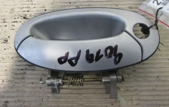 Hyundai Elantra Front door exterior handle