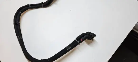 Jeep Grand Cherokee WL Positive cable (battery) P68458250AC