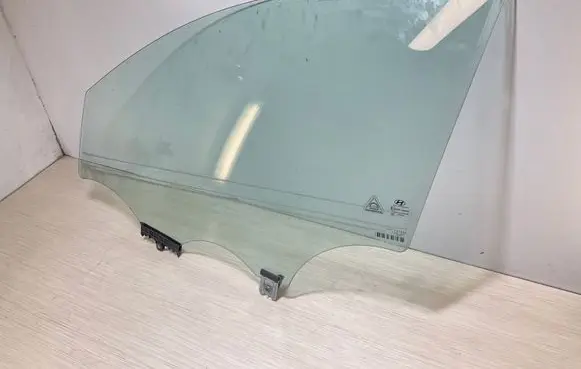 Hyundai Tucson TL Front door window glass four-door 43R00049