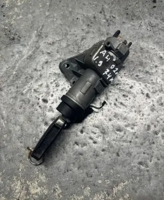 Audi A4 S4 B6 8E 8H Ignition lock 4B0905851G