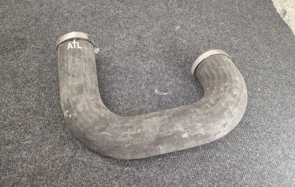 Audi Q7 4M Intercooler hose/pipe 4M0145738N