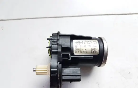 Volkswagen Golf VI EGR valve 11725505 0280751016