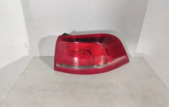Volkswagen PASSAT B7 Rear/tail lights 3AF945096E