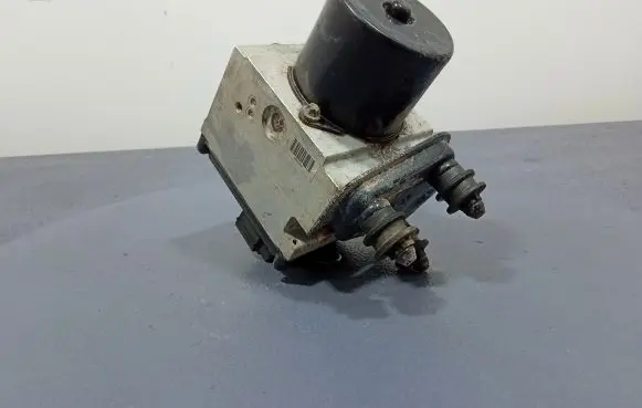 Volkswagen PASSAT B6 ABS Pump 3C0614095P