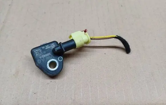 Volkswagen PASSAT B8 Airbag deployment crash/impact sensor 3Q0959351A