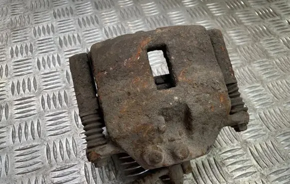 Nissan Almera Tino Front brake caliper