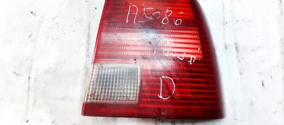 Volkswagen PASSAT B5 Rear/tail lights