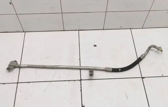 Air conditioning (A/C) pipe/hose