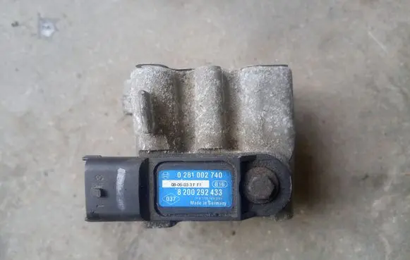 Nissan Qashqai Exhaust gas pressure sensor 0281002740