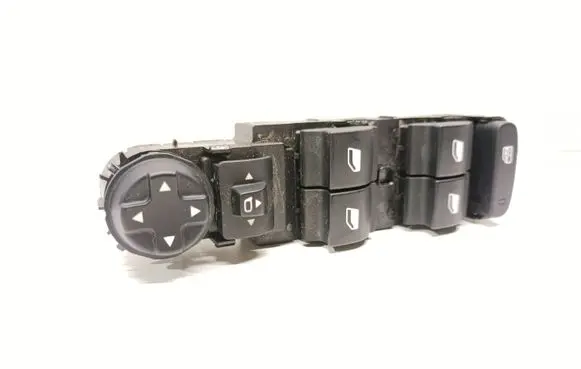 Peugeot 5008 II Electric window control switch 98248411ZD