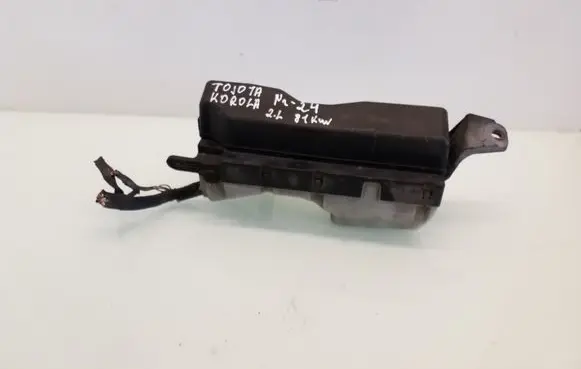 Toyota Corolla E120 E130 Fuse module
