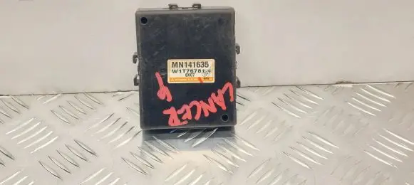 Mitsubishi Lancer X Parking PDC control unit/module MN141635 W1T76781