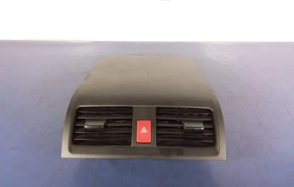 Honda Accord Dashboard side air vent grill/cover trim GA32-5111-100