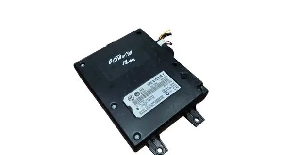 Skoda Octavia Mk2 (1Z) Bluetooth control unit module 5K0035730E 7661638337