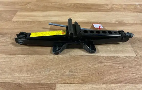 Volvo V50 Lift Jack 3M5117080CB