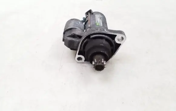 Volkswagen Golf V Starter motor 02M911023M