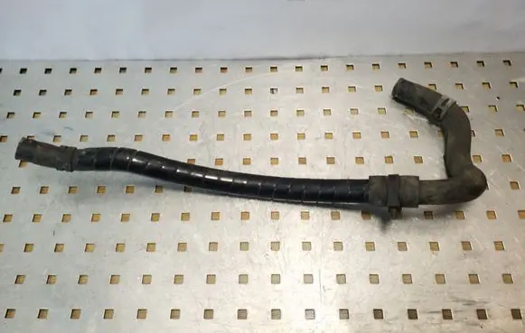 Toyota Land Cruiser (J120) Engine coolant pipe/hose