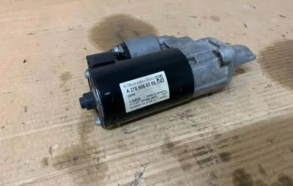 Mercedes-Benz C AMG W205 Starter motor A2789060700