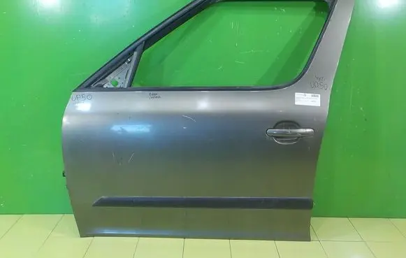 Skoda Yeti (5L) Front door PRZOD LEWE