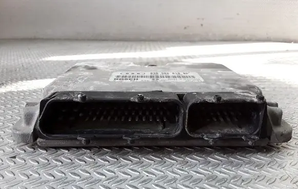 Volkswagen Golf IV Engine control unit/module 038906018BP 0281001848