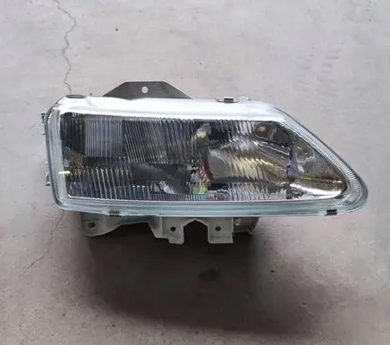 Renault Espace III Headlight/headlamp 7701038270