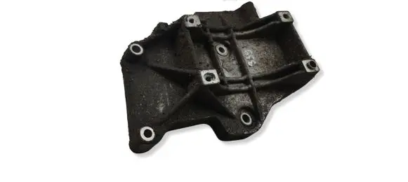 Audi A4 S4 B5 8D Engine mounting bracket 058260885
