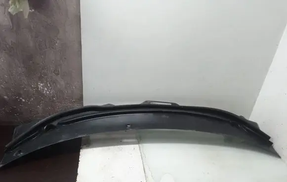Volvo V70 Wiper trim 