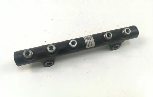 Peugeot 3008 I Fuel main line pipe 9684753080 R9144Z290A