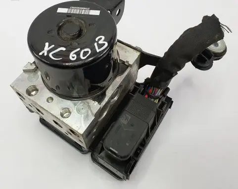 Volvo XC60 ABS Pump P31329137