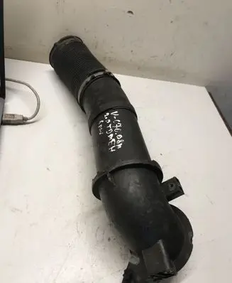 Volvo C70 Air intake hose/pipe 7689484400