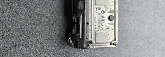 Seat Ibiza IV (6J,6P) Engine control unit/module 03C906057CA 0261S04187