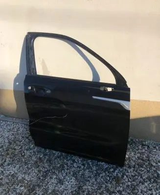 KIA Sorento IV Front door