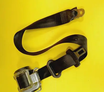 Audi A4 S4 B5 8D Front seatbelt 8D0857705D