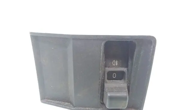 Fog light switch