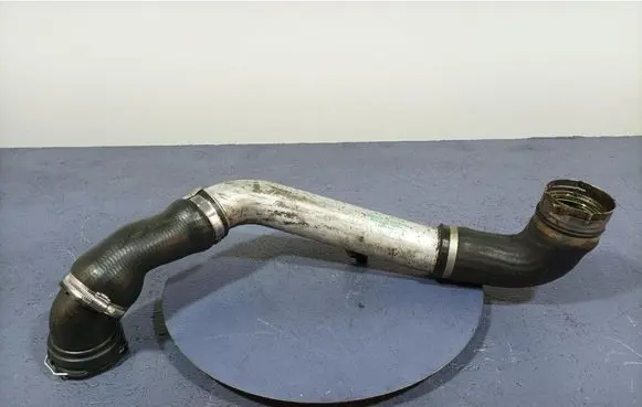 Air intake hose/pipe