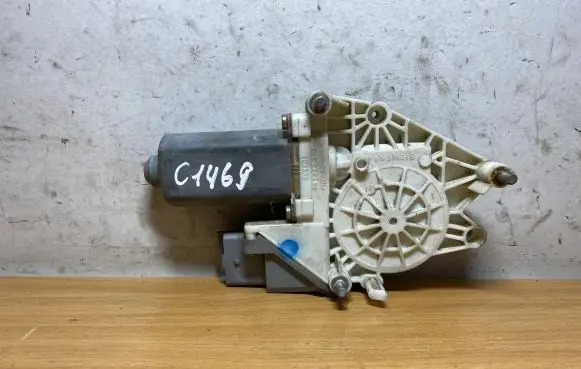 Peugeot 607 Rear door window regulator motor 1833102380000 C1469